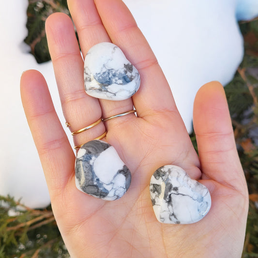 HOWLITE